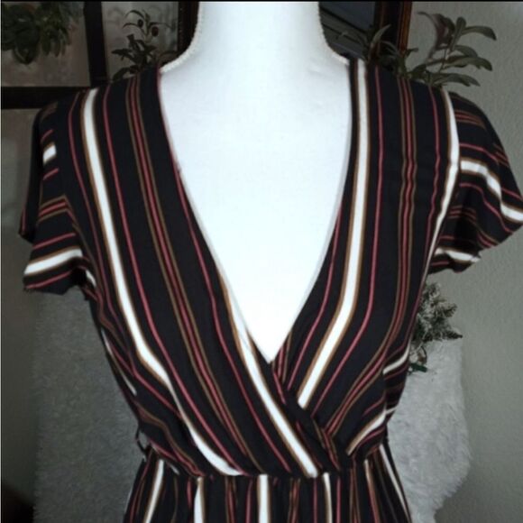 FOREVER 21 BLACK, WHITE & RUST DRESS SZ.S EUC - Picture 3 of 8